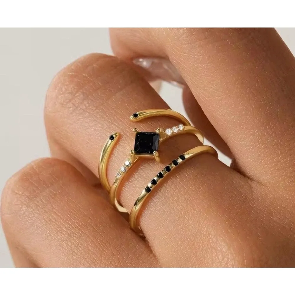NEW Women's Dainty 14k Gold Plated S925 Black‎ Melee Diamond Ring Size 6